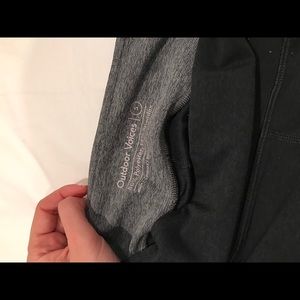 Outdoor Voices Pants - Outdoor Voices 7/8 Spring Legging- great condition Outdoor Voices Pants - Outdoor Voices 7/8 Spring Legging- great condition